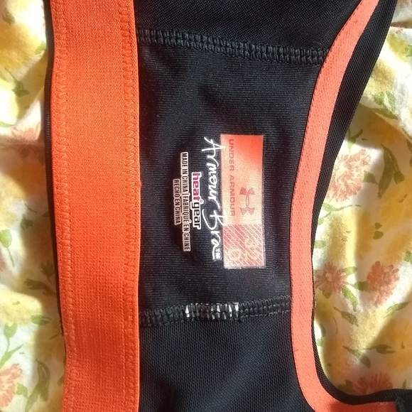 UNDER ARMOUR HEATGEAR ARMOUR BRA - Picture 8 of 8